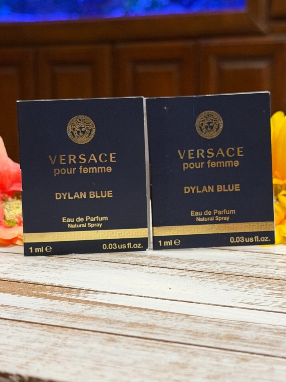 🎁5 For $25 Versace Dylan Blue Pour Femme Sample Spray Card 1 ml 2X
